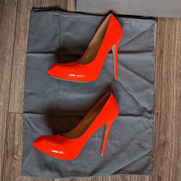 EUC (W36) - McQUEEN Neon Orange Pump - Picture 5 of 11